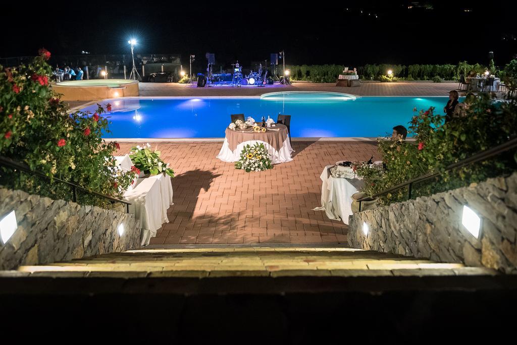 Valle Himara Guest House Piana Degli Albanesi Eksteriør bilde