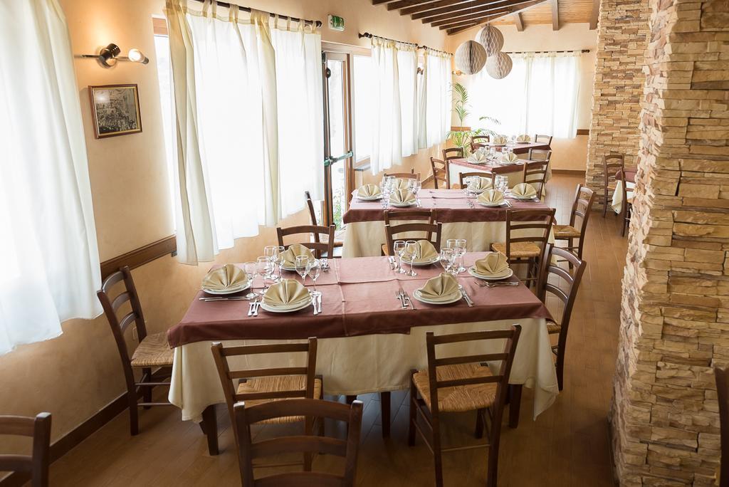 Valle Himara Guest House Piana Degli Albanesi Eksteriør bilde