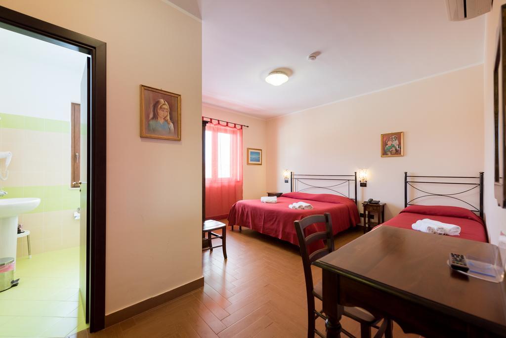 Valle Himara Guest House Piana Degli Albanesi Eksteriør bilde