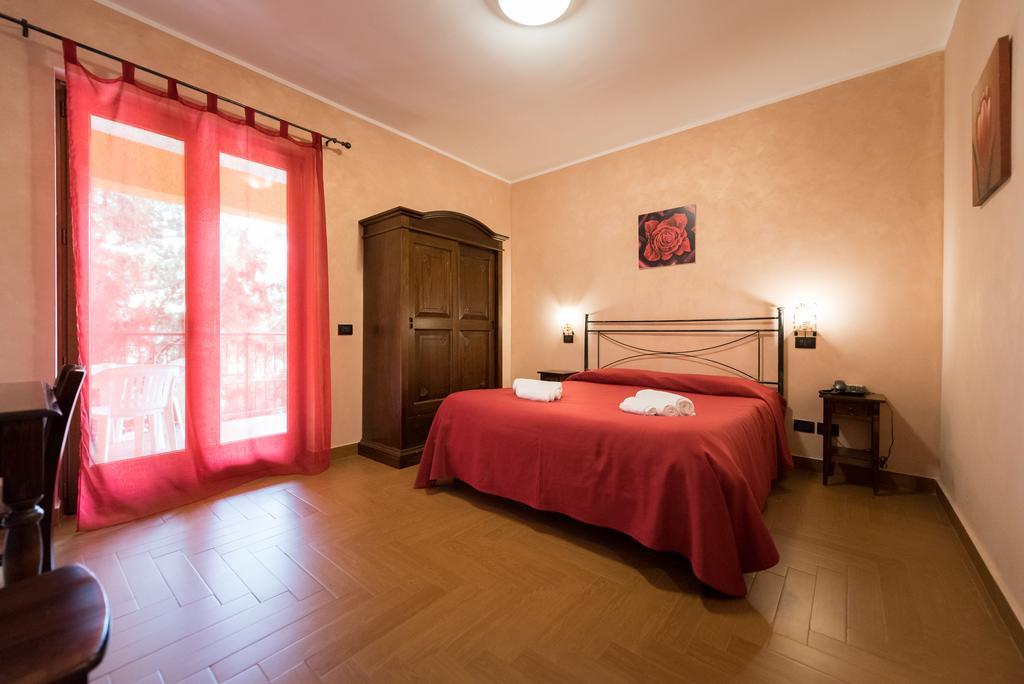 Valle Himara Guest House Piana Degli Albanesi Eksteriør bilde
