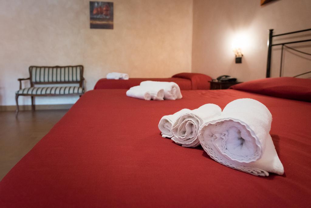 Valle Himara Guest House Piana Degli Albanesi Eksteriør bilde